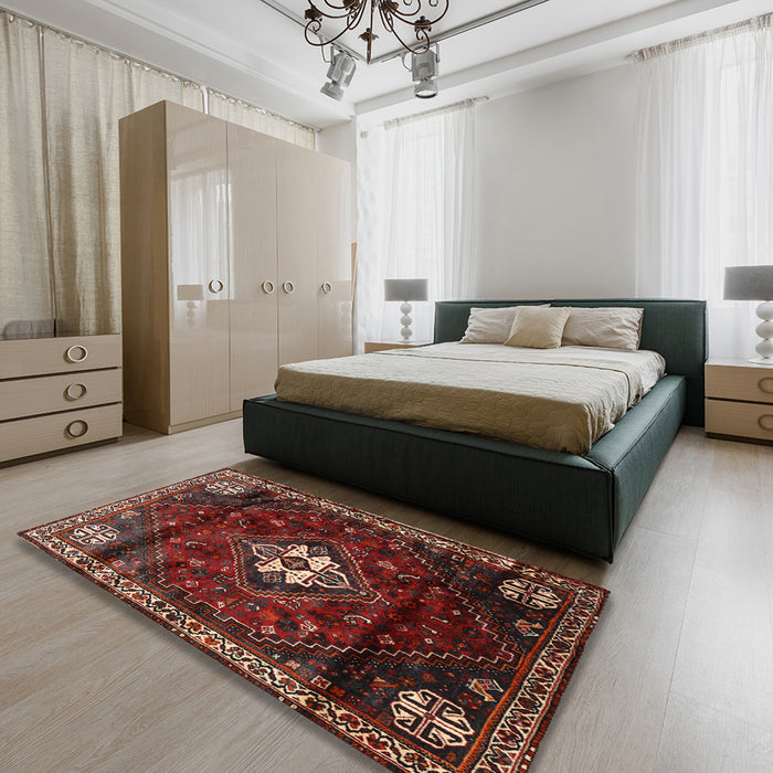 Traditional Brown Persian Rug in a Bedroom, tr3058