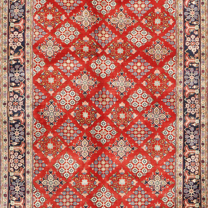 Traditional Red Persian Rug, tr3167