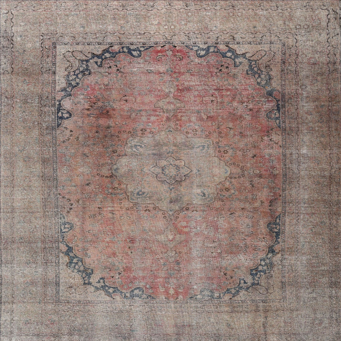 Round Machine Washable Traditional Rosy Brown Pink Rug, wshtr3196