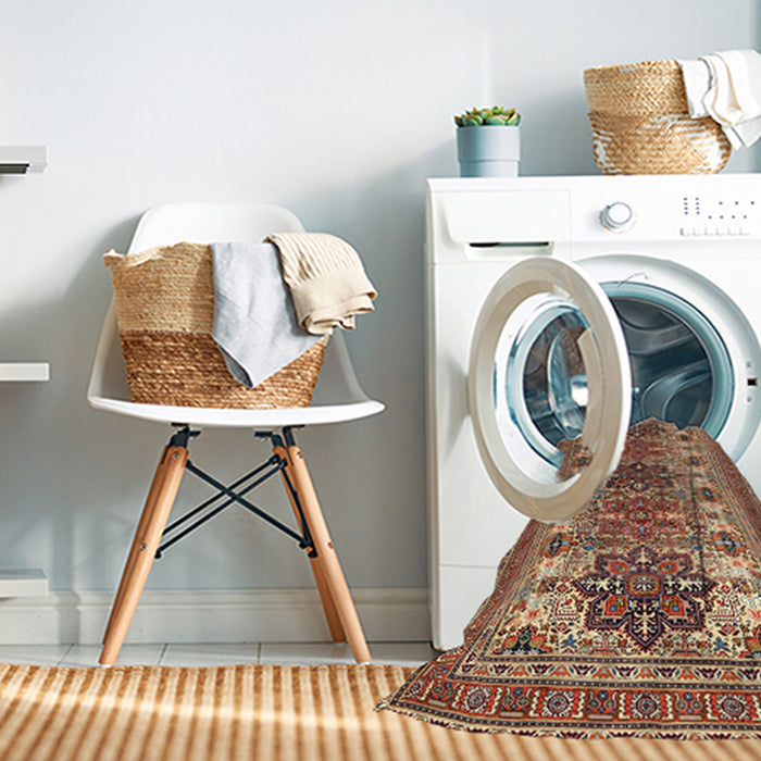 Machine Washable Traditional Saffron Red Rug in a Washing Machine, wshtr3206