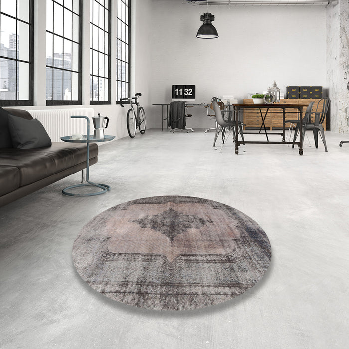 Round Traditional Rosy Brown Pink Persian Rug in a Office, tr3225