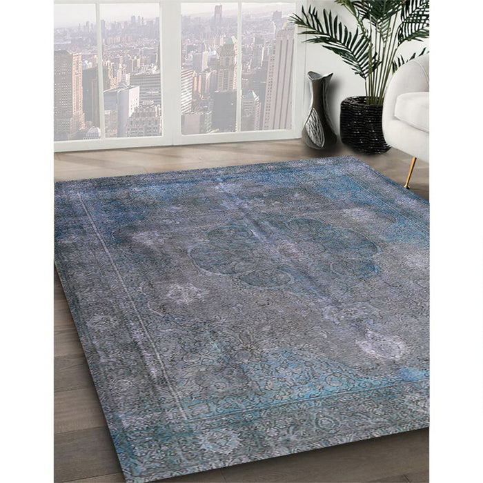 Machine Washable Traditional Light Slate Gray Rug in a Family Room, wshtr3233