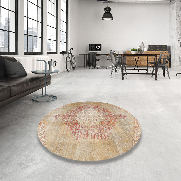 Round Machine Washable Traditional Brown Rug in a Office, wshtr3237