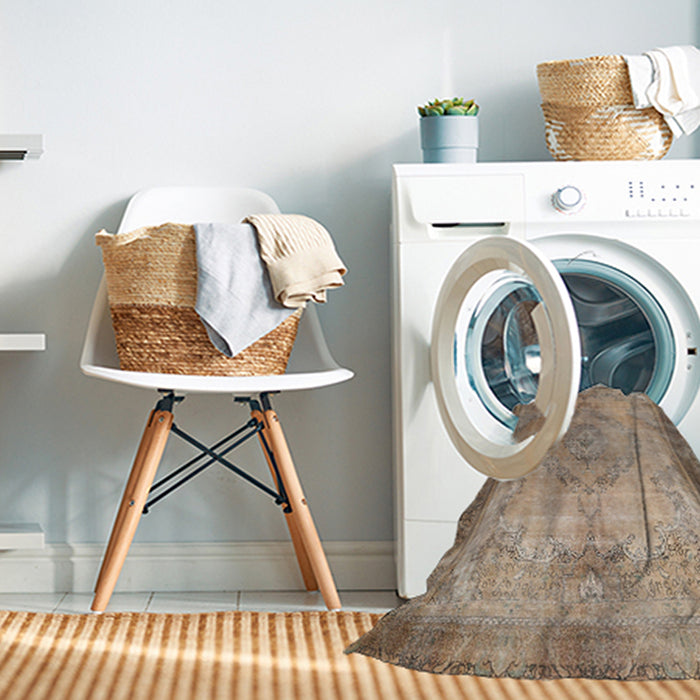 Machine Washable Traditional Dark Gold Brown Rug in a Washing Machine, wshtr3248