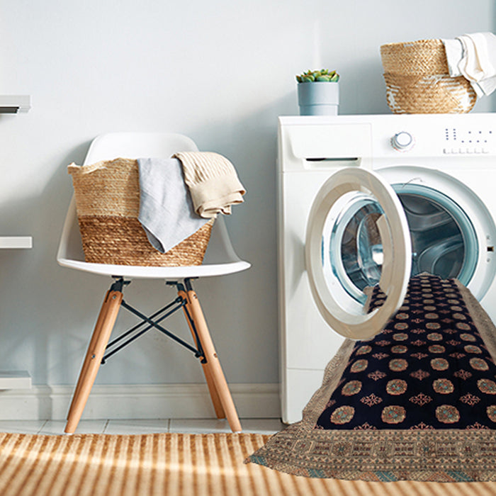 Machine Washable Traditional Charcoal Black Rug in a Washing Machine, wshtr324