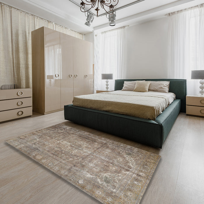 Traditional Brown Persian Rug in a Bedroom, tr3269