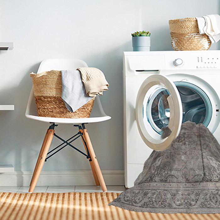 Machine Washable Traditional Rosy Brown Pink Rug in a Washing Machine, wshtr3280