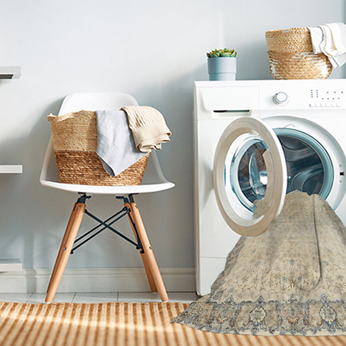 Machine Washable Traditional Khaki Gold Rug in a Washing Machine, wshtr3281