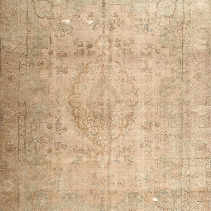 Machine Washable Traditional Sand Brown Rug, wshtr3287