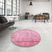Round Machine Washable Traditional Dark Pink Rug in a Office, wshtr3305