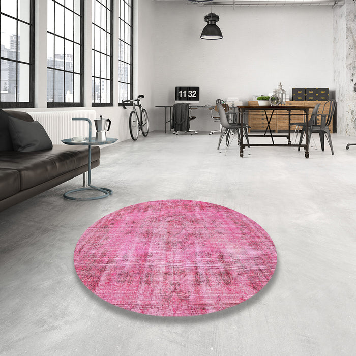 Round Traditional Hot Pink Persian Rug in a Office, tr3307