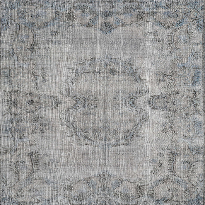 Square Traditional Silver Gray Persian Rug, tr3322