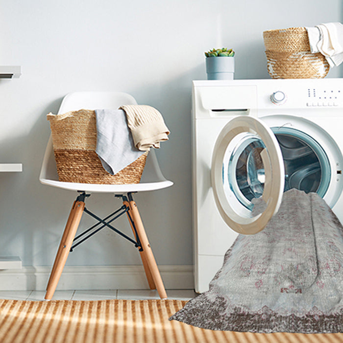 Machine Washable Traditional Grey Gray Rug in a Washing Machine, wshtr3334