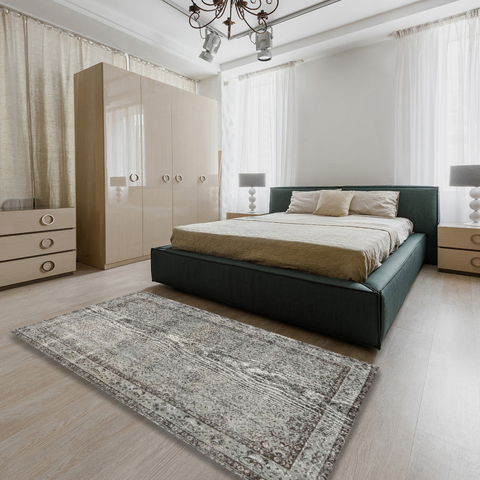 Machine Washable Traditional Sandstone Brown Rug in a Bedroom, wshtr3342