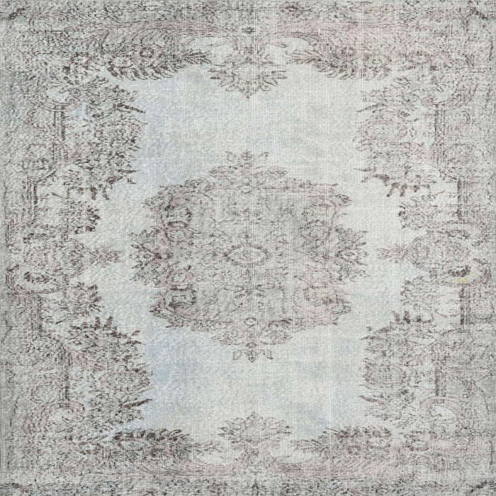 Square Traditional Light Gray Persian Rug, tr3403