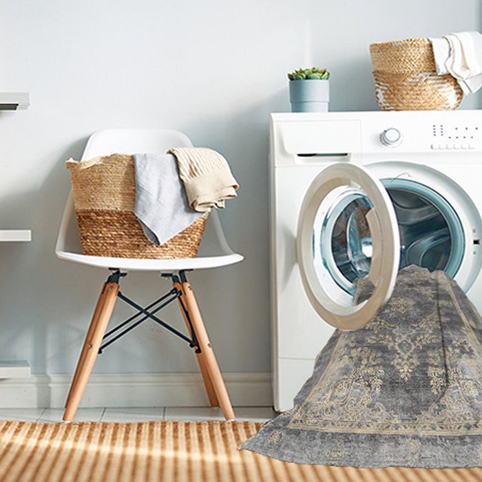 Machine Washable Traditional Tan Brown Rug in a Washing Machine, wshtr3438