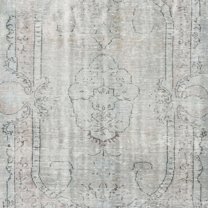 Machine Washable Traditional Dark Gray Rug, wshtr3445