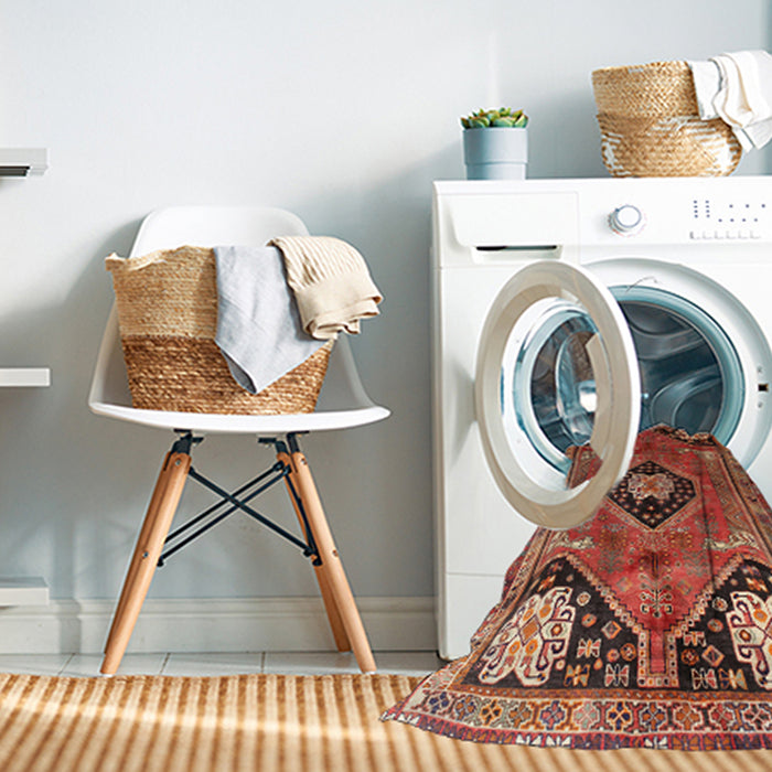 Machine Washable Traditional Tomato Red Rug in a Washing Machine, wshtr34
