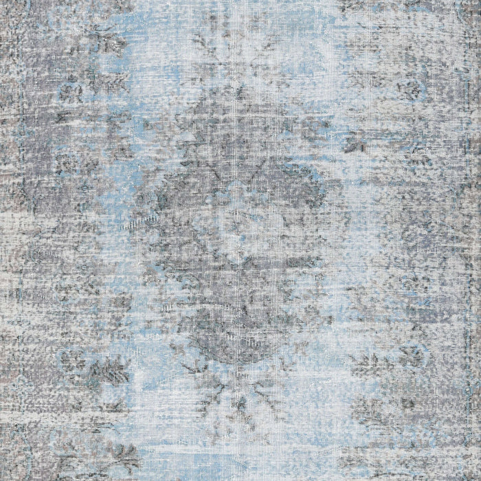Machine Washable Traditional Light Gray Rug, wshtr3516