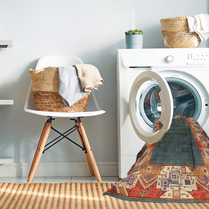 Machine Washable Traditional Dark Sienna Brown Rug in a Washing Machine, wshtr3518