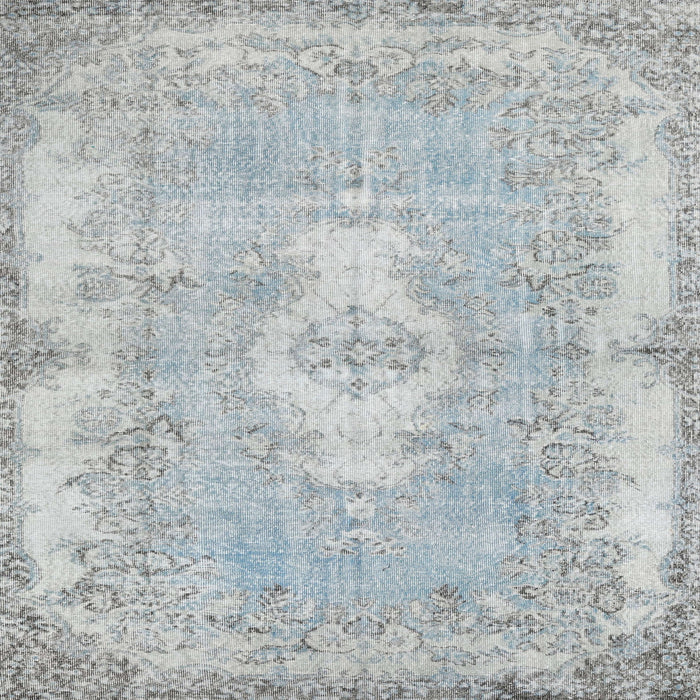 Square Traditional Light Gray Persian Rug, tr3523