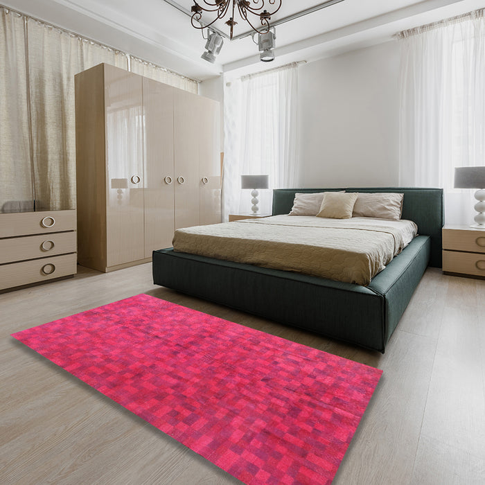 Traditional Deep Pink Persian Rug in a Bedroom, tr3532