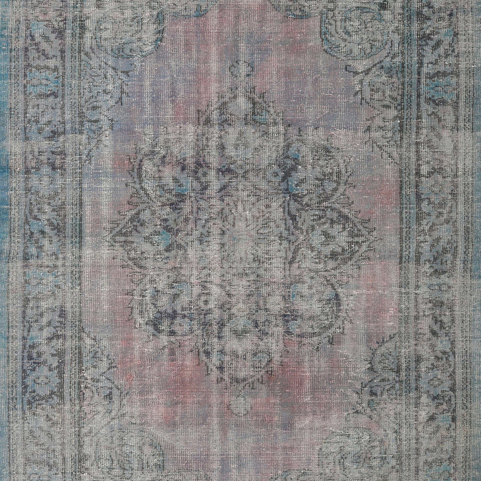 Machine Washable Traditional Dark Gray Rug, wshtr3553