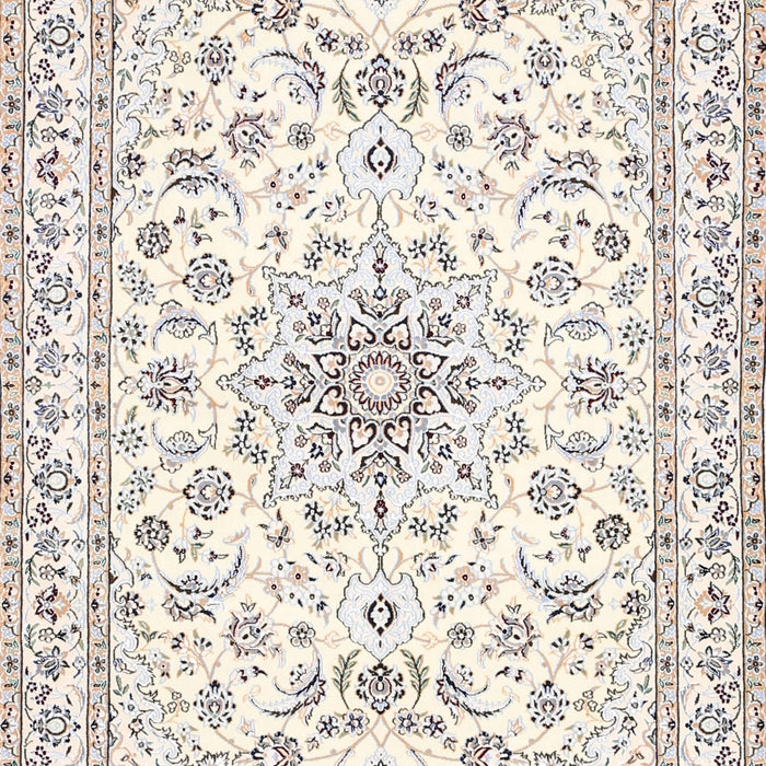 Traditional Soft Ivory Beige Medallion Rug, tr356