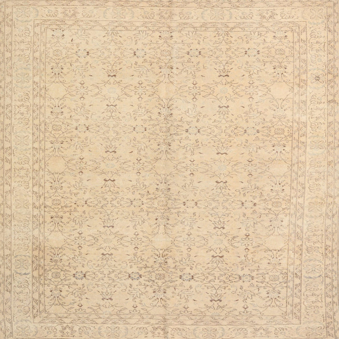 Round Machine Washable Traditional Brown Gold Rug, wshtr3575
