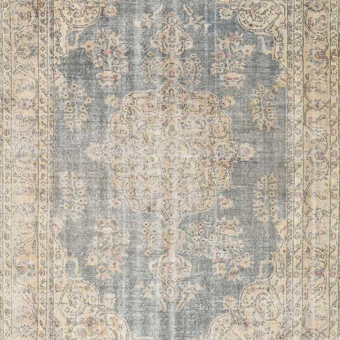 Machine Washable Traditional Desert Sand Beige Rug, wshtr3588