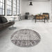 Round Machine Washable Traditional Carbon Gray Rug in a Office, wshtr3597