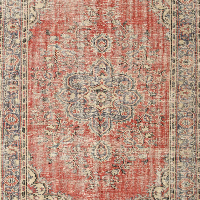 Machine Washable Traditional Rust Pink Rug, wshtr3601