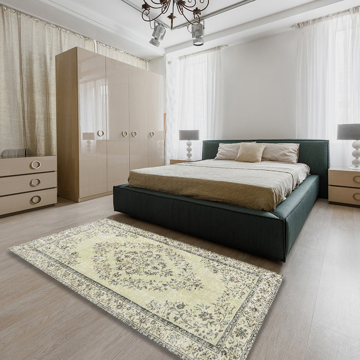Machine Washable Traditional Brown Rug in a Bedroom, wshtr3608