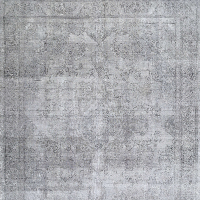 Machine Washable Traditional Gunmetal Gray Rug, wshtr3648