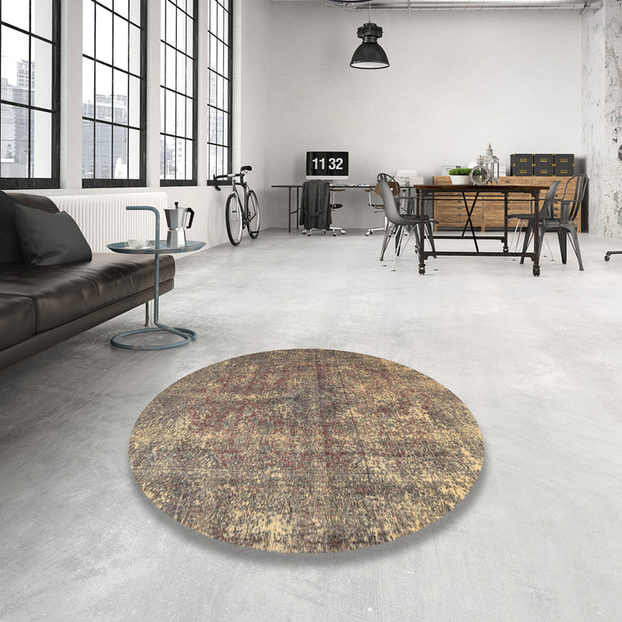 Round Traditional Brown Persian Rug in a Office, tr3649