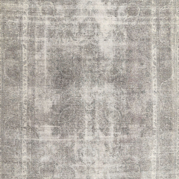 Machine Washable Traditional Pale Silver Gray Rug, wshtr3668