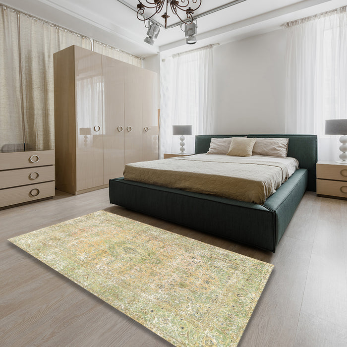 Machine Washable Traditional Brown Gold Rug in a Bedroom, wshtr3669