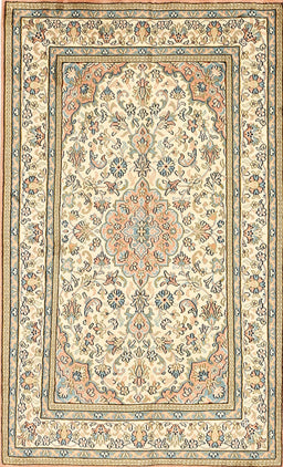 Machine Washable Traditional Khaki Gold Rug, wshtr368