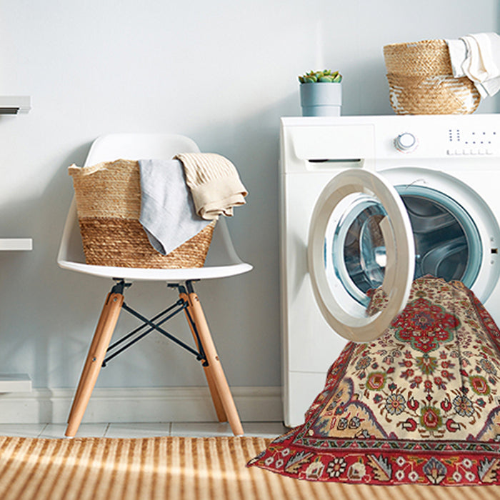 Machine Washable Traditional Red Rug in a Washing Machine, wshtr3693
