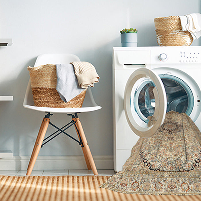 Machine Washable Traditional Khaki Gold Rug in a Washing Machine, wshtr370