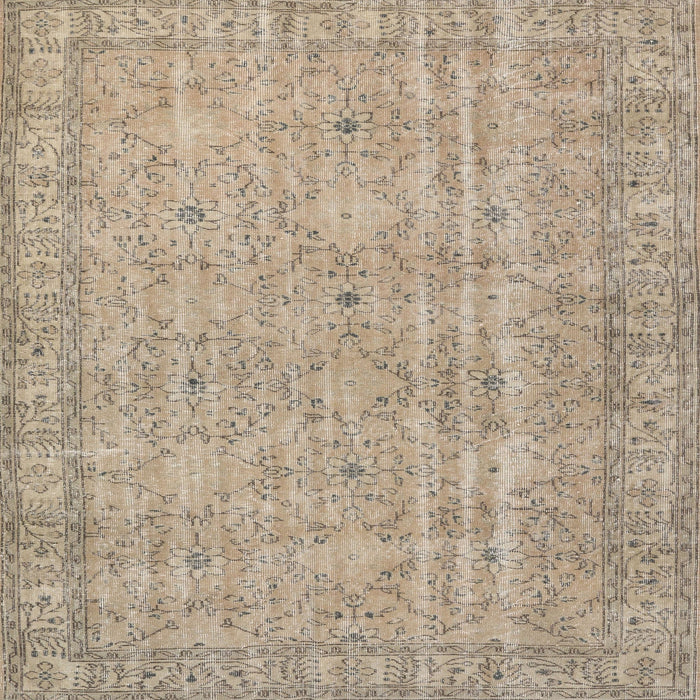 Round Machine Washable Traditional Dark Almond Brown Rug, wshtr3717