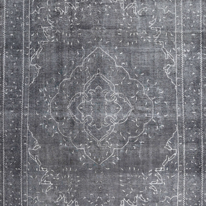 Machine Washable Traditional Silver Gray Rug, wshtr3733