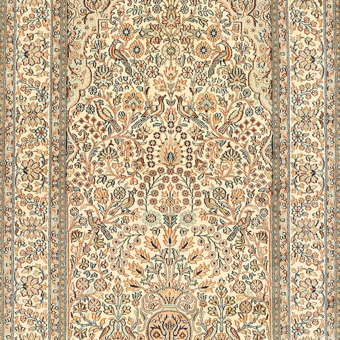 Machine Washable Traditional Khaki Gold Rug, wshtr374