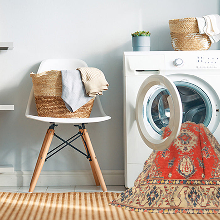 Machine Washable Traditional Red Rug in a Washing Machine, wshtr381