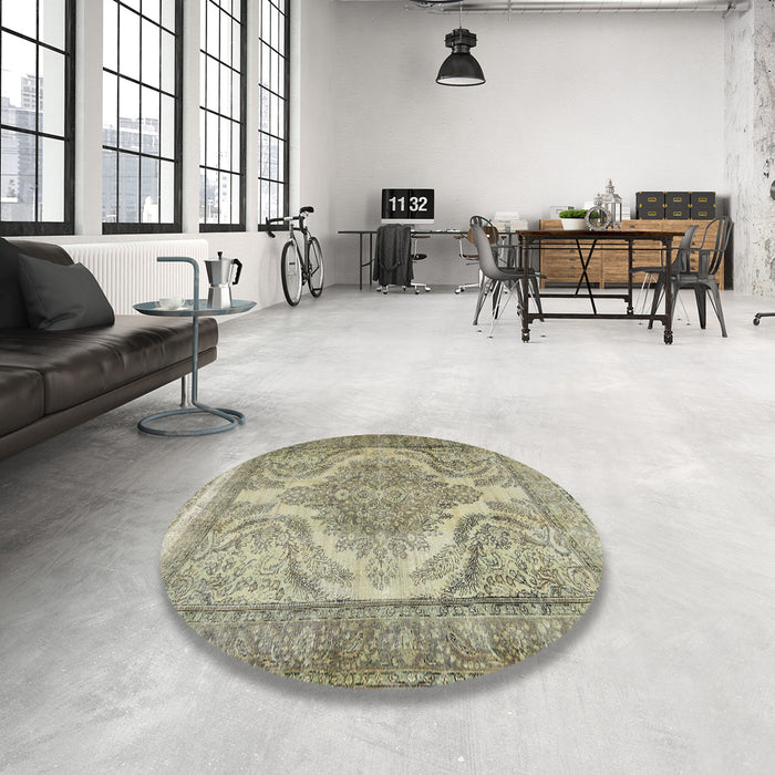 Round Traditional Dark Green Persian Rug in a Office, tr3840