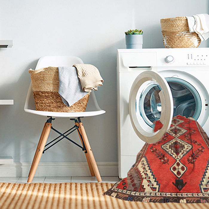 Machine Washable Traditional Orange Brown Rug in a Washing Machine, wshtr3902