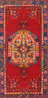 Machine Washable Traditional Cherry Red Rug, wshtr3985