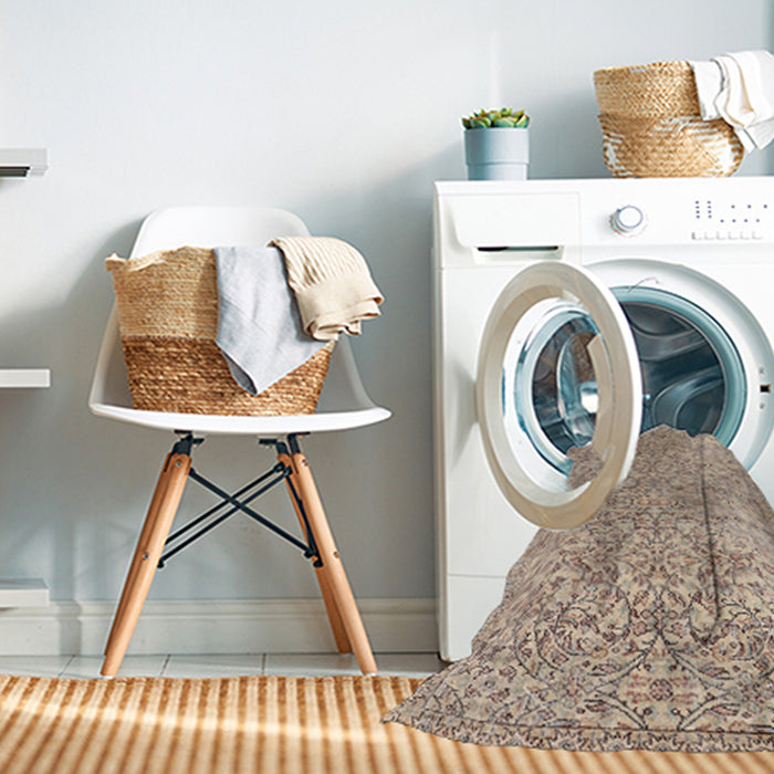 Machine Washable Traditional Dark Almond Brown Rug in a Washing Machine, wshtr3988