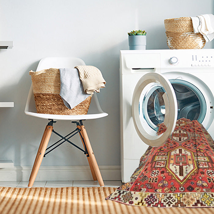 Machine Washable Traditional Sand Brown Rug in a Washing Machine, wshtr4089