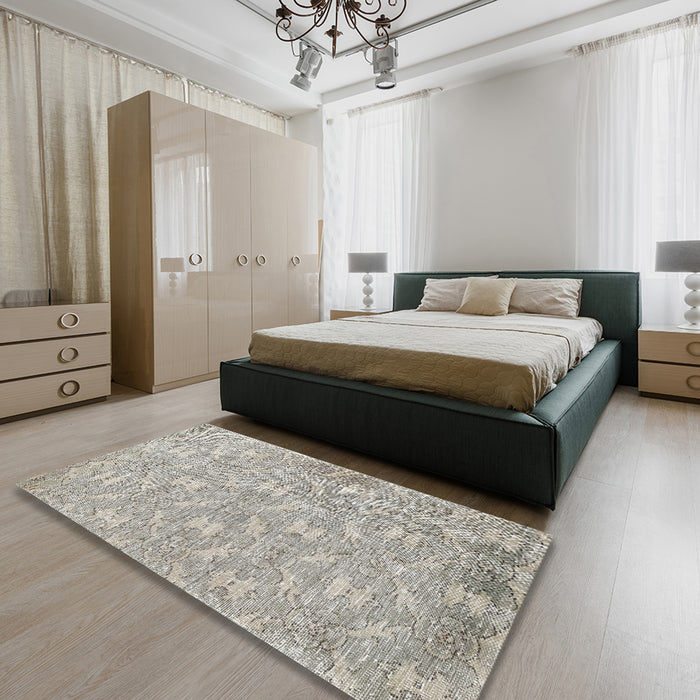 Machine Washable Traditional Dark White Beige Rug in a Bedroom, wshtr4129